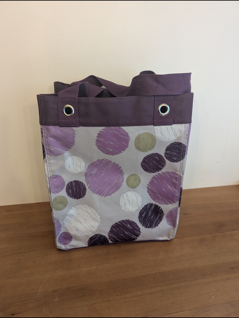 Thirty-One Plum Dot Tote Bag - Picture 5 of 10